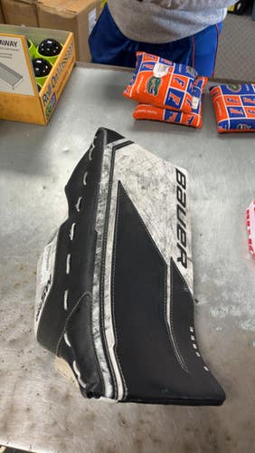 Used Bauer M5 PRO Inter Goalie Blocker None 11793-S000261320