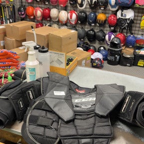 Used CCM PREMIER LE R1.9 Senior Body Armor SM 11793-S000261319