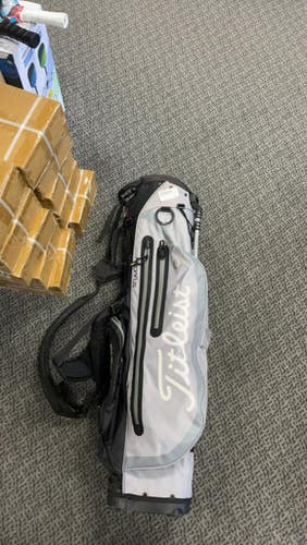 Used Titleist Mens Stand Bag None 11793-S000261311