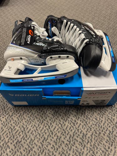 Bauer Vapor Flylite Hockey Skates Size 4.5 (New) Fit 2
