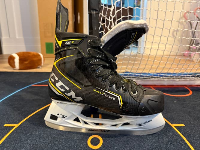 2020 CCM Super Tacks AS3 Hockey Skates 8 (Used)