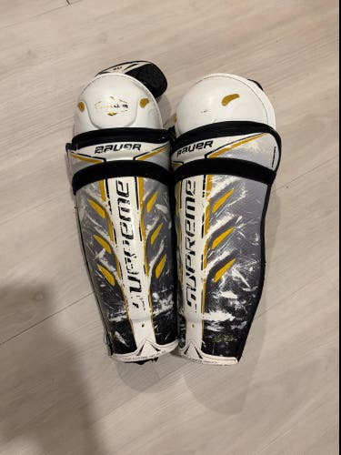 Senior Bauer Supreme TotalOne 15" Shin Pads (Used)