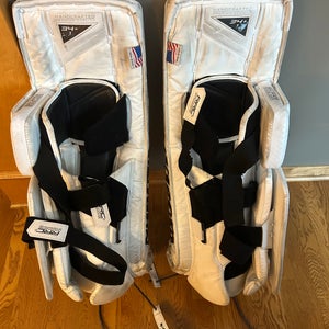 34" Vaughn V10 Pro Carbon Goalie Leg Pads Pro Stock (Used)