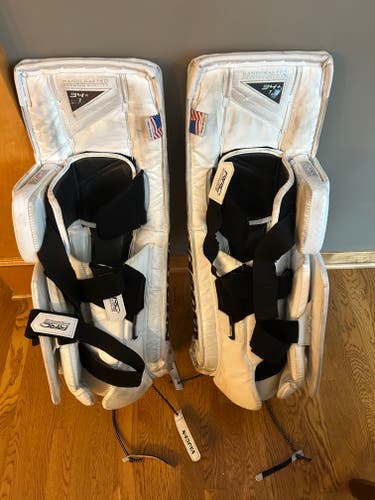 34" Vaughn V10 Pro Carbon Goalie Leg Pads Pro Stock (Used)