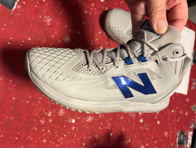 Shohei Ohtani Gray Men's Size M 8.5 (W 9.5) New Balance High Top Turf Cleats (Used)