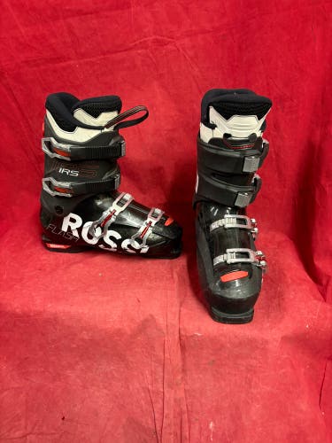 Ski Boots: Mondo 27 & 27.5 Unisex Rossignol Ski Boots (Used)