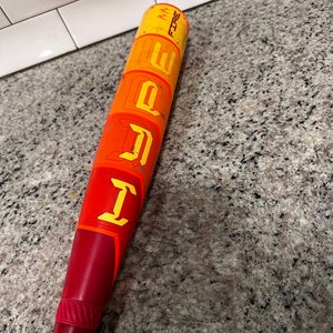 2025 Easton Hype Fire Composite USSSA Certified Bat (-8) 23 oz 31" (Used)