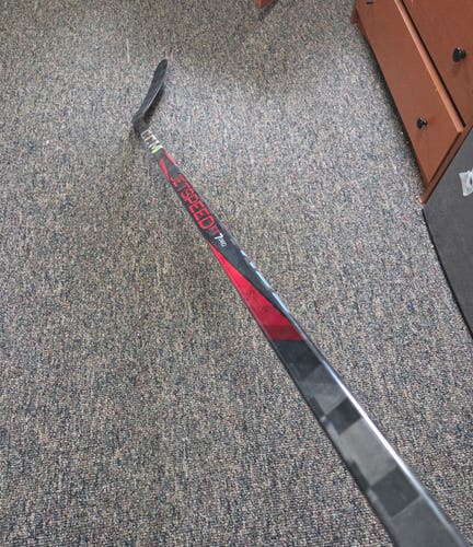 Senior CCM JetSpeed FT7 Pro Right Handed Hockey Stick P88 75 Flex (New)