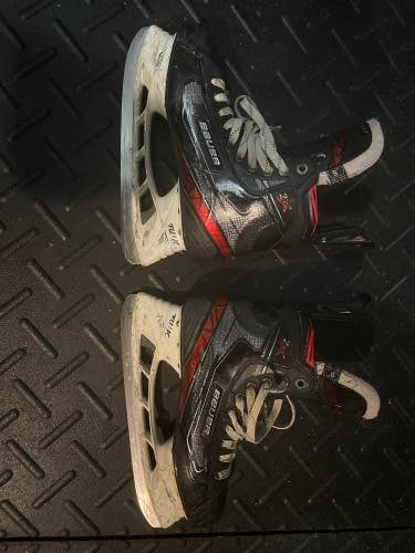 Bauer Vapor 2X Ice Hockey Skates Regular Width senior size 9 (9D)