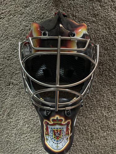 Wall Goalie Mask W10