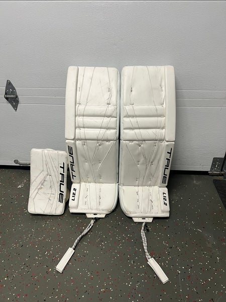 Pro 34 + 2 True L12.2 Pro Goalie Leg Pads & blocker