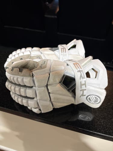 Maverik Max Lacrosse Gloves 13" (Used)