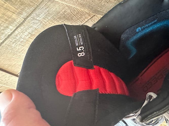 2025 CCM JetSpeed FT8 Pro Hockey Skates Regular Width 8.5 (Used)