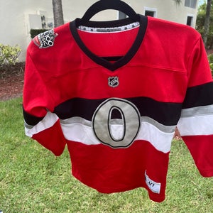 Red Small Kids Unisex Jersey (Used)