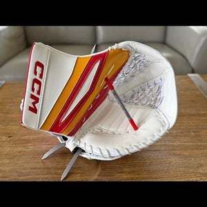 Brand New Pro Stock Pro Return CCM Eflex 7 Glove - Dustin Wolf - Game Ready