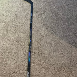 Junior CCM Ribcor Trigger 9 Right Handed Hockey Stick P28 40 Flex (Used)