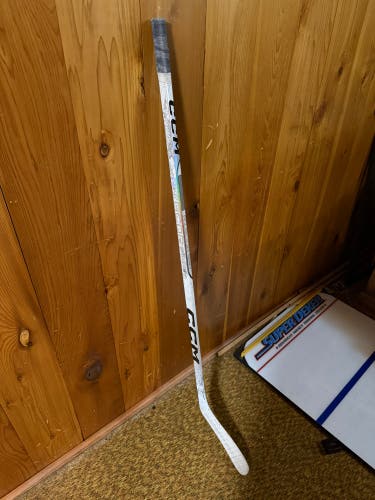 White CCM Ribcor Trigger 9 Pro Left Hand Hockey Stick P29 40 Flex (Used)