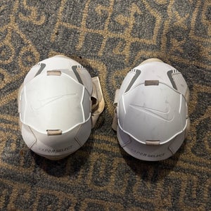 Medium Adult Nike vapor select Arm Pads (Used)