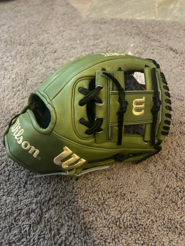 2023 Wilson A2K RH Infield Baseball Glove 11.5" (New)