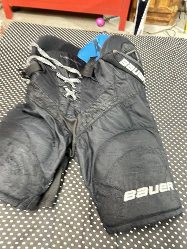 Men's Junior Small Bauer Nexus 1000 Hockey Pants (Used)