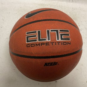 Used Nike Basketball Adult Indoor 11855-S000197711