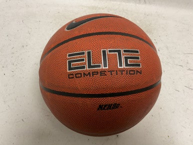 Used Nike Basketball Adult Indoor 11855-S000197711