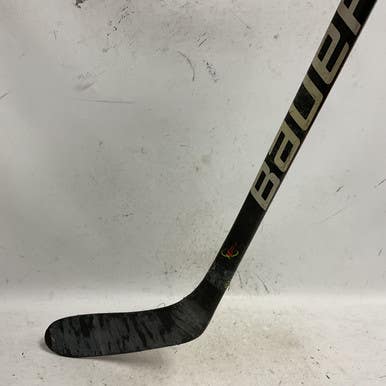 Used Bauer VAPOR 2X TEAM Junior One Piece Right Black And Orange 40 Flex 11855-S000197584