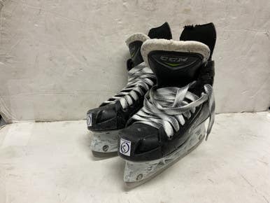 Used CCM RIBCOR 64K Junior Hockey Skate Junior 01.5 11855-S000197577