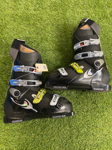 Mondo 28.5 Salomon XWave 9.0 Ski Boots Medium Flex (Used)