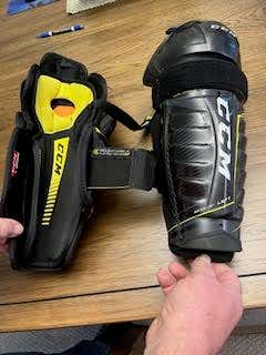 Youth CCM 12" Shin Pads (Used)