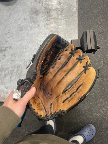 Used Rawlings RBG125CP BB/SB Glove RH Throw Black 12 1/4" 11337-S000477654
