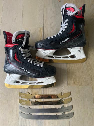 Bauer Vapor 3X Pro Hockey Skates Size 5 (Used) + 2 Sets of Backup Blades