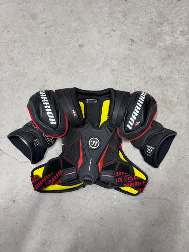 Senior Medium Warrior Dynasty HD1 Shoulder Pads (Used) Pro Stock
