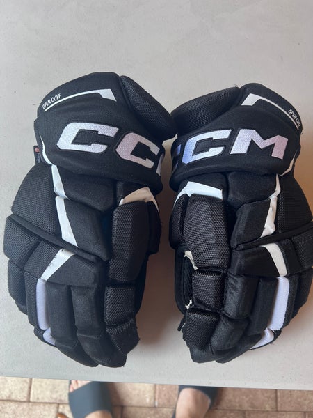 CCM JetSpeed FT6 Gloves 15" (Used)