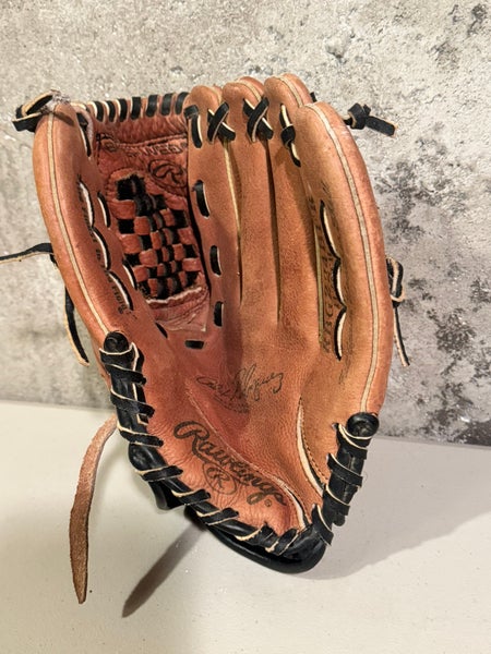 Rawlings Player Preferred RH Baseball Glove 11" (Used)