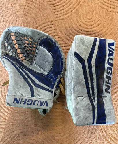Vaughn Velocity JR Goalie Glove & Blocker Regular (Used)