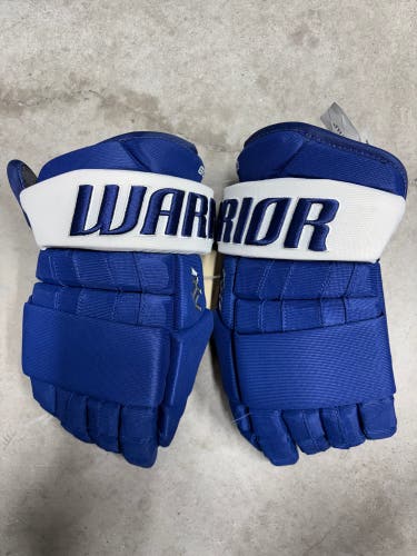 13.5” Warrior AX1 Pro Toronto Maple Leafs Gloves Pro Stock NHL (New)