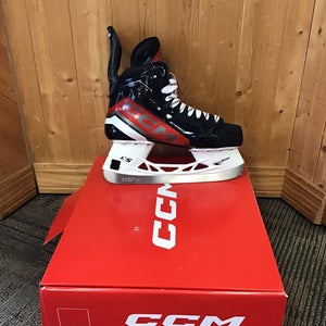 CCM JetSpeed FT6 Hockey Skates Regular Width 7 (New)