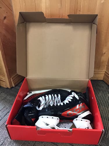 CCM JetSpeed FT670 Hockey Skates Regular Width 6 (New)