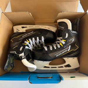 New Size R: 2.5 L: 2 D Junior Bauer Supreme M40 Hockey Skates