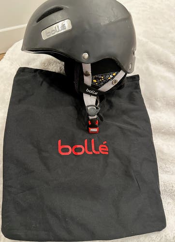 BOLLE SKI / SNOW HELMET ADULT LARGE 59-60CM (MATTE BLACK) - MINT USED CONDITION