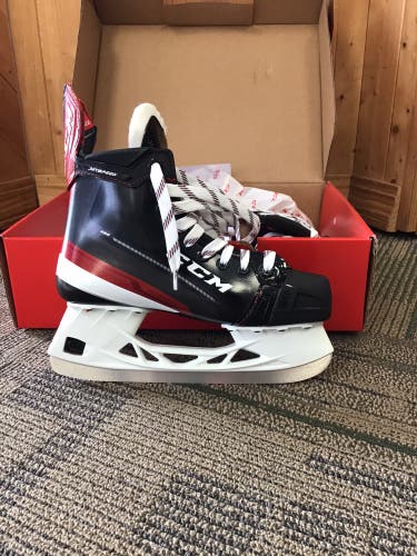 CCM JetSpeed FT485 Hockey Skates Regular Width 6 (New)