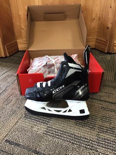 CCM Tacks Vector Premier (SMU) Hockey Skates Regular Width 9.5 (New)