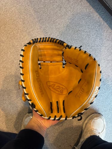 Wilson A2K RH Catcher's Baseball Glove 33.5" (New)