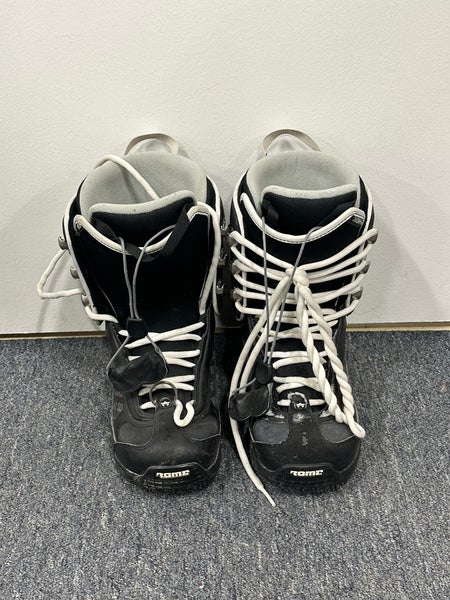 Rome Memphis Size 8.5 Snowboard Boots