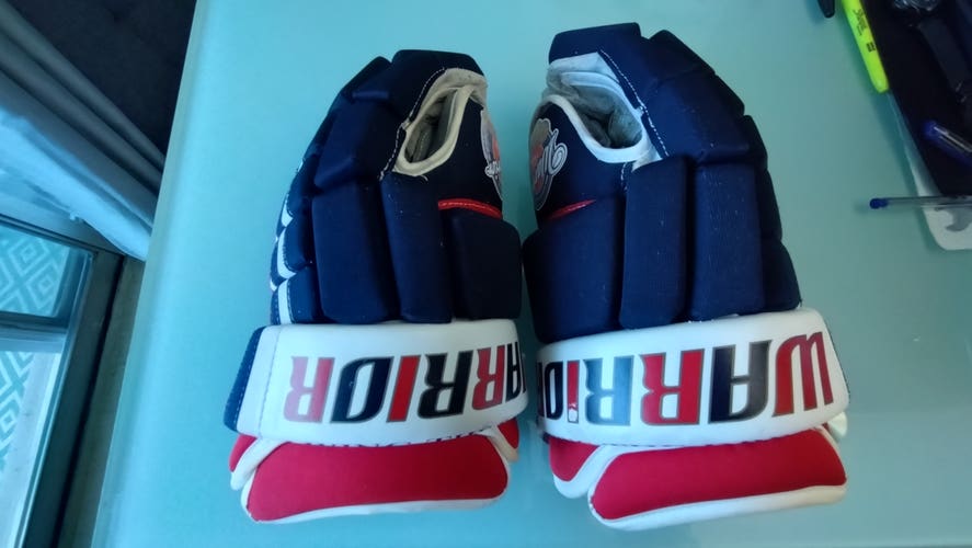 Warrior Franchise Gloves red/blue/white 14" Rare