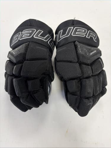 Junior Size 10 Inch Bauer Supreme 3S Ice Hockey Player Gloves