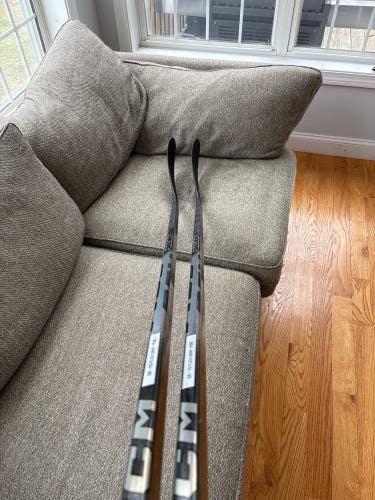 (2 Pack) Senior CCM Ribcor Trigger 10 Pro LH Hockey Stick P28 70 Flex (New)