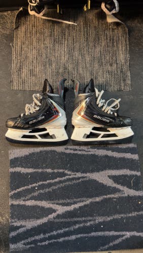 2025 Bauer Vapor Flypro Hockey Skates Narrow Width Pro Stock 6.5 (Used)