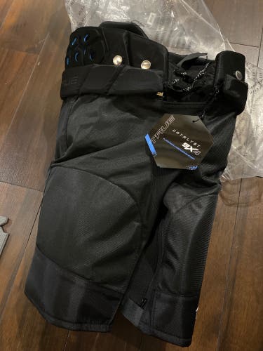 New True Catalyst 9x4 Hockey Pants Junior Medium Black